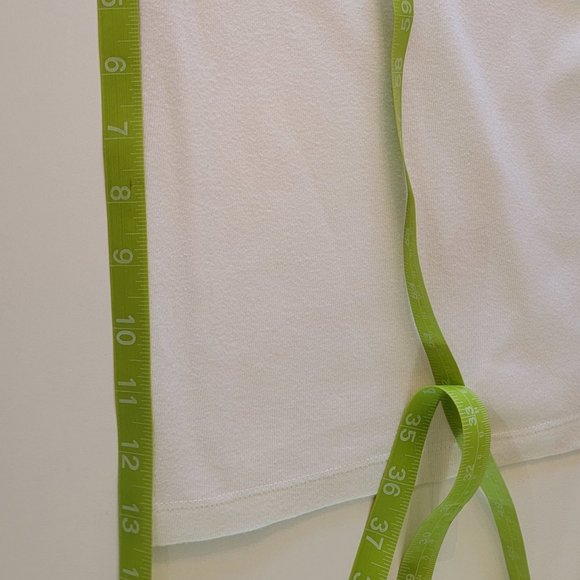 The Children's Place Cream White top With a Penguin Decal Girls Size 10 - Picture 5 of 6